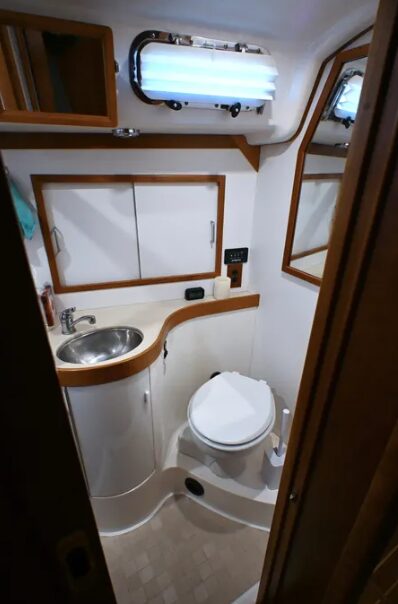 2004 Sabre 426 KINGFISHER