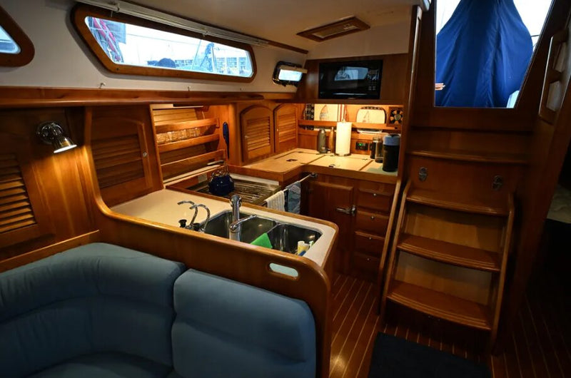 2004 Sabre 426 KINGFISHER