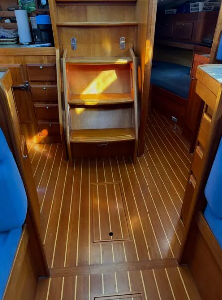 2004 Sabre 426 KINGFISHER