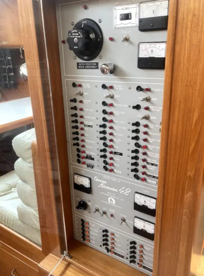 1989 Ocean Alexander 420 SABBATICAL