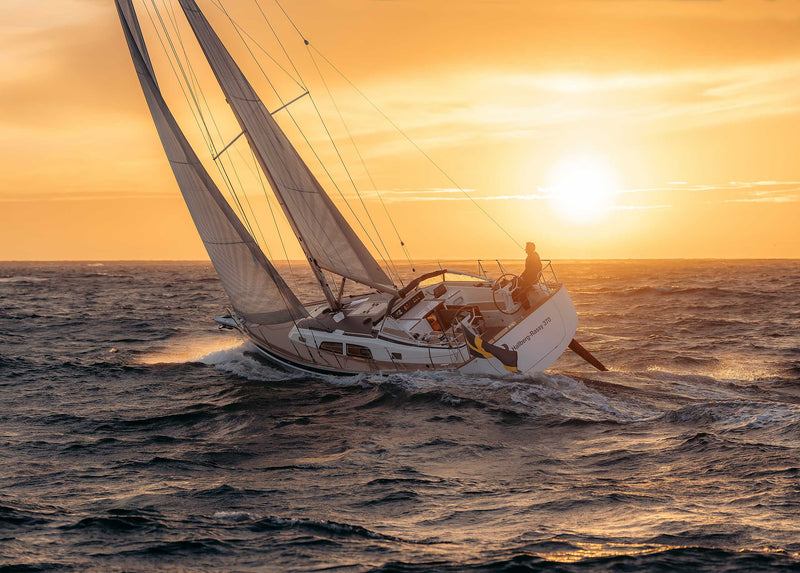 Hallberg-Rassy 370