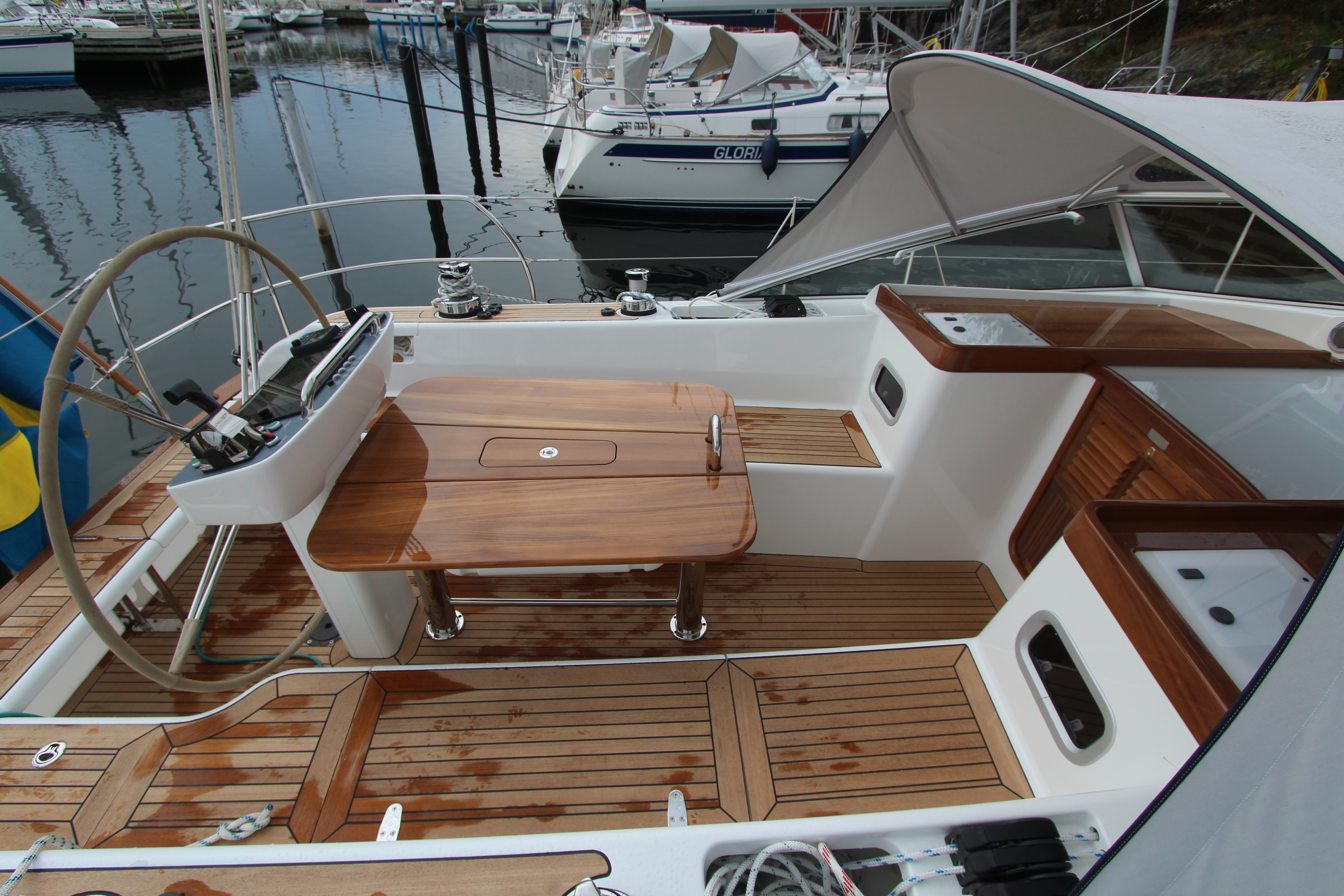 Hallberg-Rassy 412